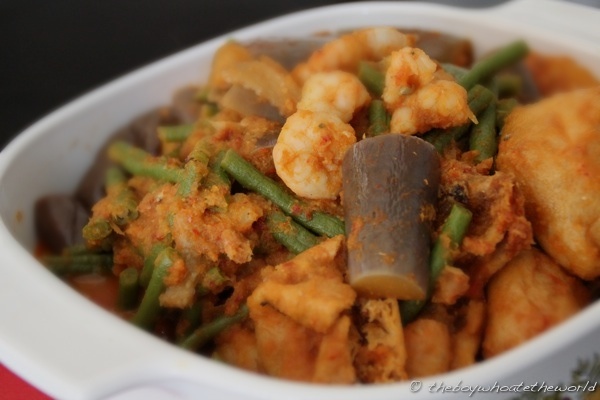 Salted fish bone curry (kiam hu kut gulai)