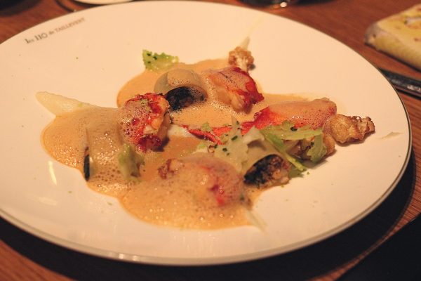 lobster-cauliflower-girolle-canneloni-bisque